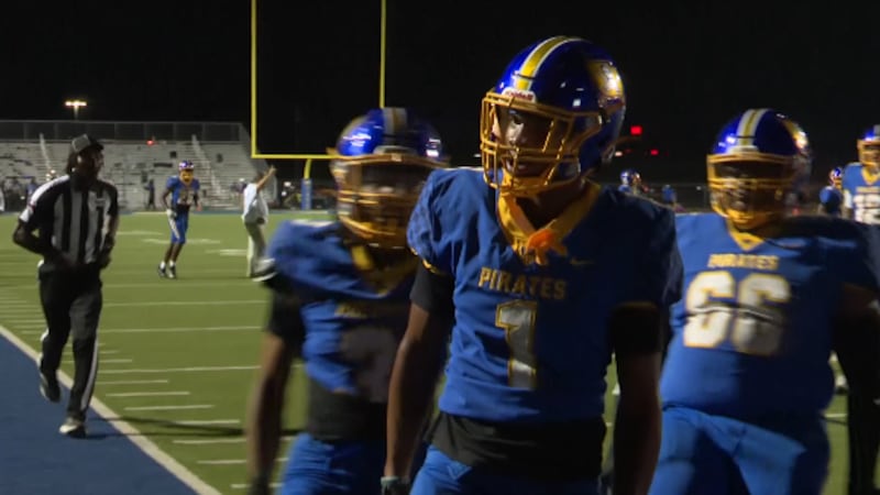 La Vega, Axtell, Hamilton, and Bremond remain in UIL HSFB playoff picture